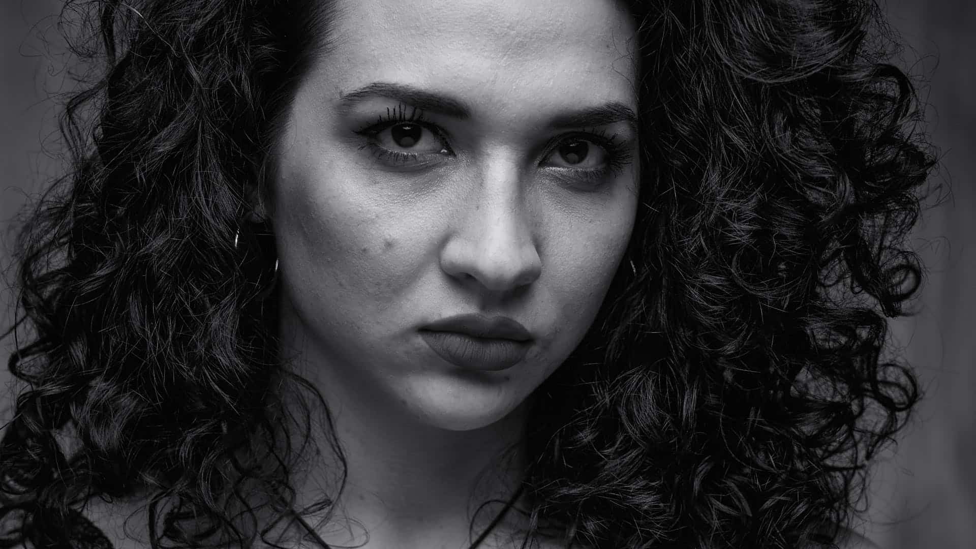 Fashionfoto Grunge ohne Brille ernst closeup Businessfoto Consultant Bonn