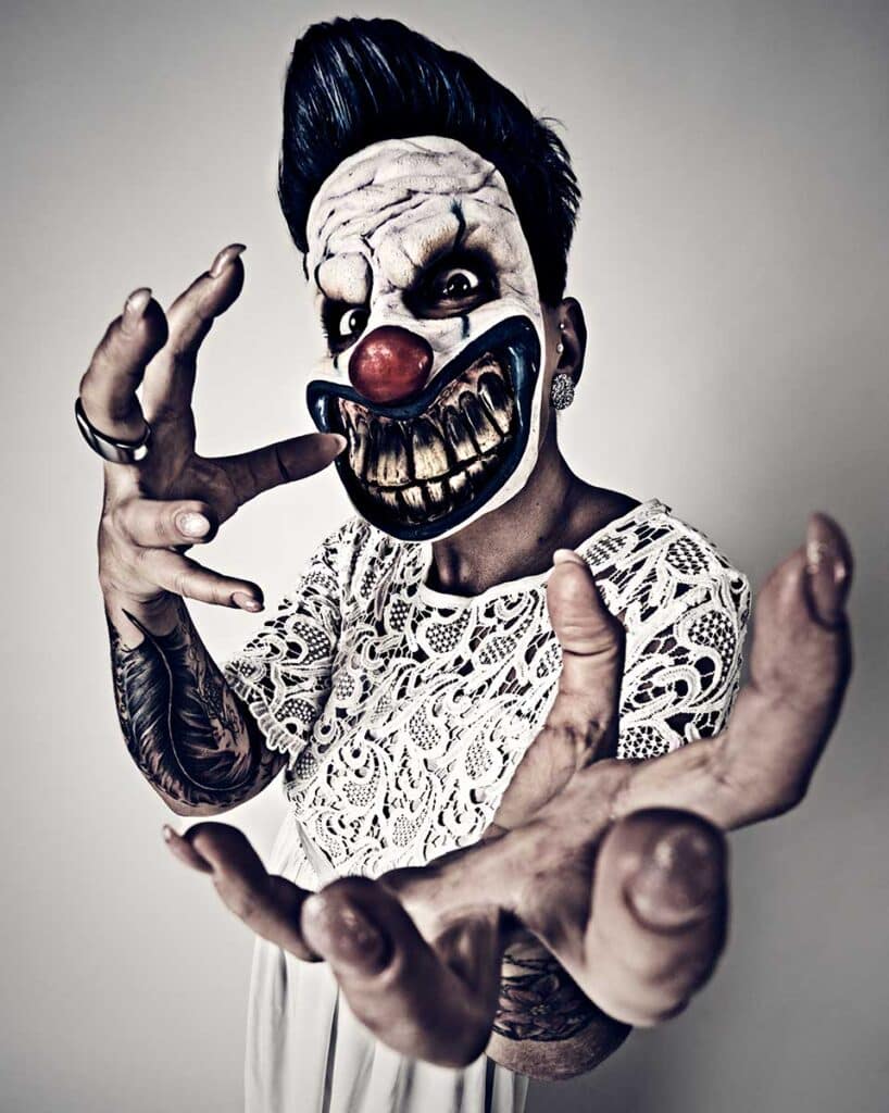 editorial photo style terror clow white backdrop bonn